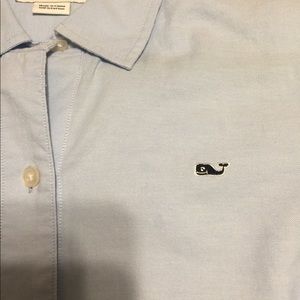 Vineyard Vines Women’s blue button down.